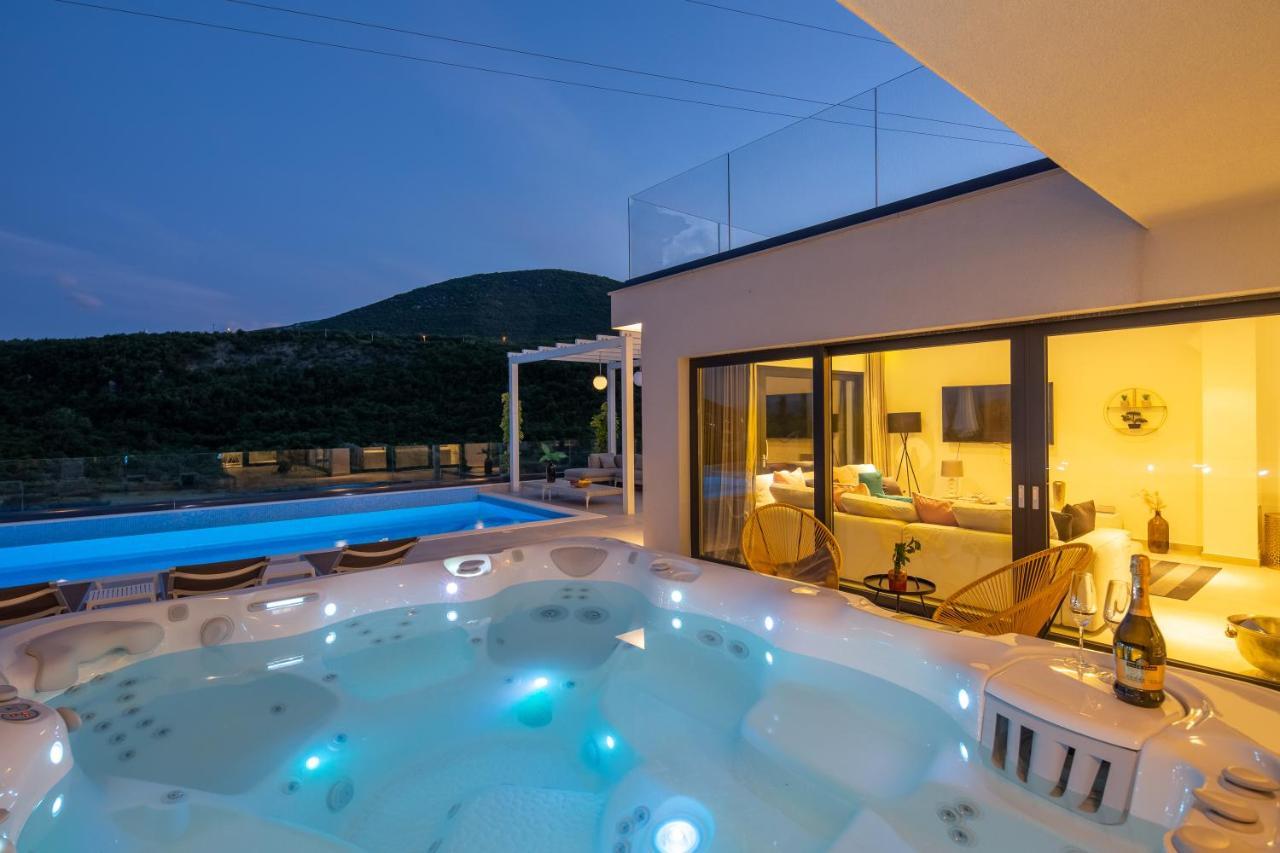 Villa Elegance Sinj Exterior foto