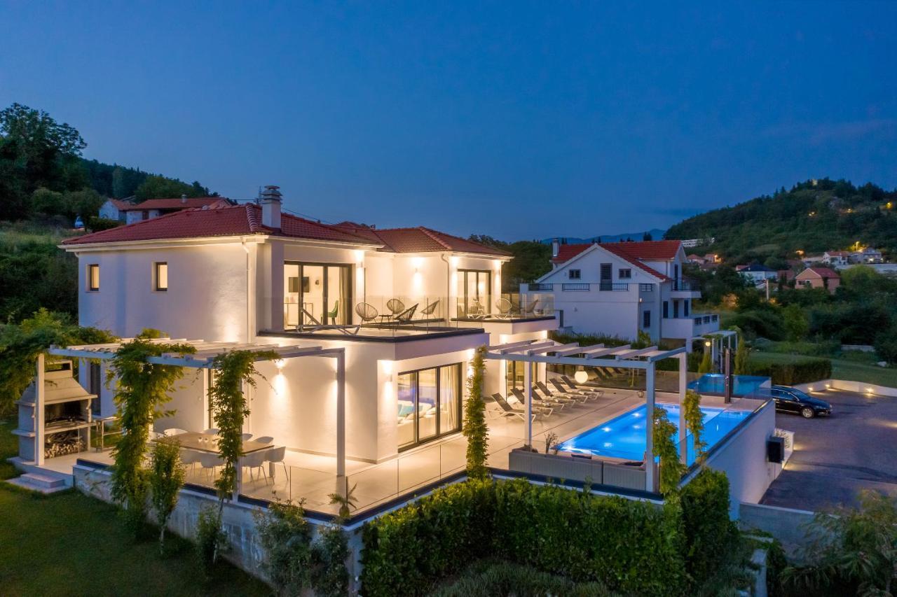 Villa Elegance Sinj Exterior foto