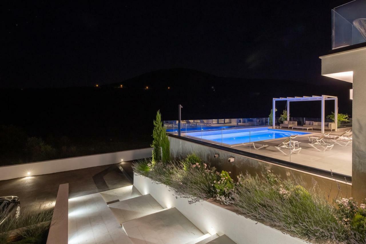 Villa Elegance Sinj Exterior foto